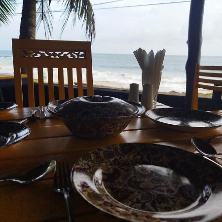 Sunchaser Beach Hotel 탕갈레 외부 사진