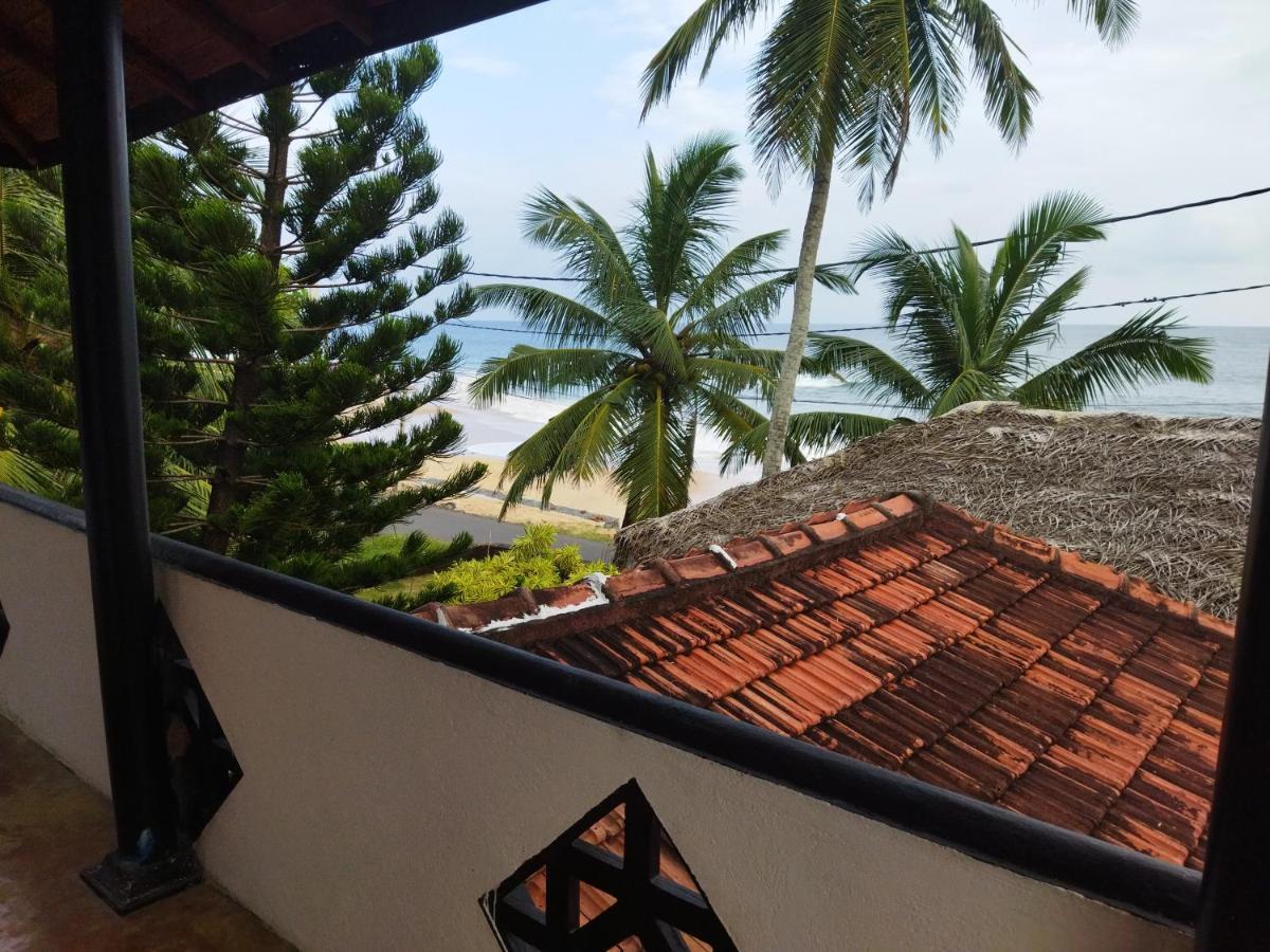 Sunchaser Beach Hotel 탕갈레 외부 사진