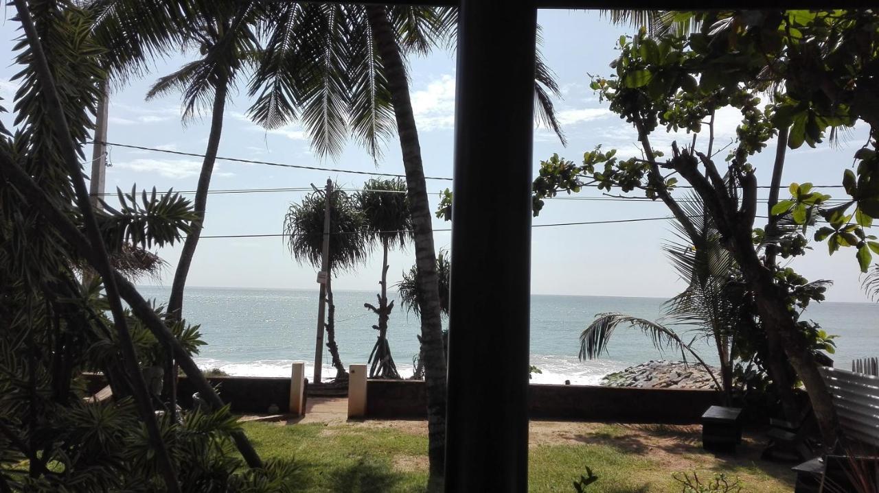 Sunchaser Beach Hotel 탕갈레 외부 사진